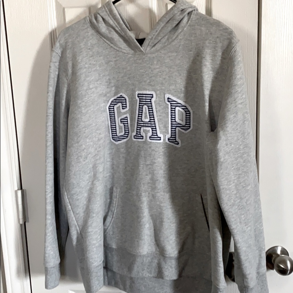 Gap sweatshirt